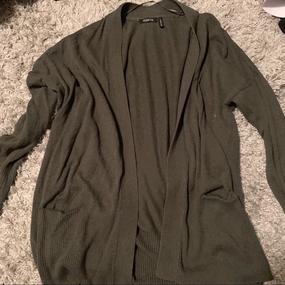 Cardigan - Picture 1 of 2